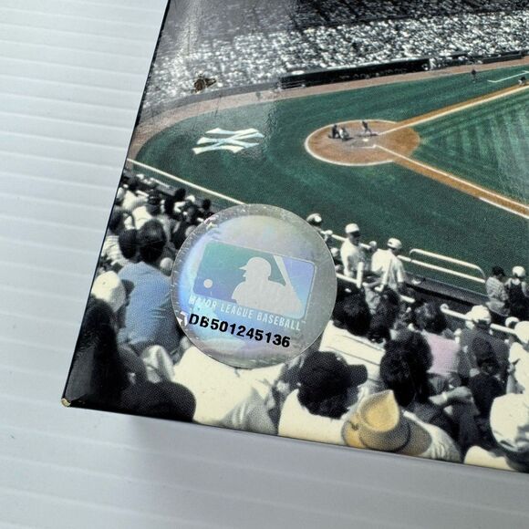 Classic Ballparks Edition NY Yankee Stadium Model & Book Set by James Buckley Jr - Picture 13 of 15